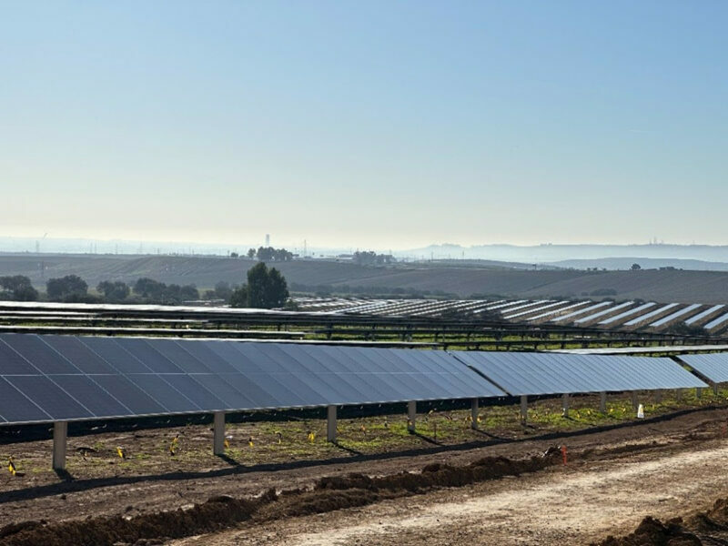 Endesa acaba la construcción de la planta solar Esparragal I en Guillena tras invertir cerca de 43 millones
