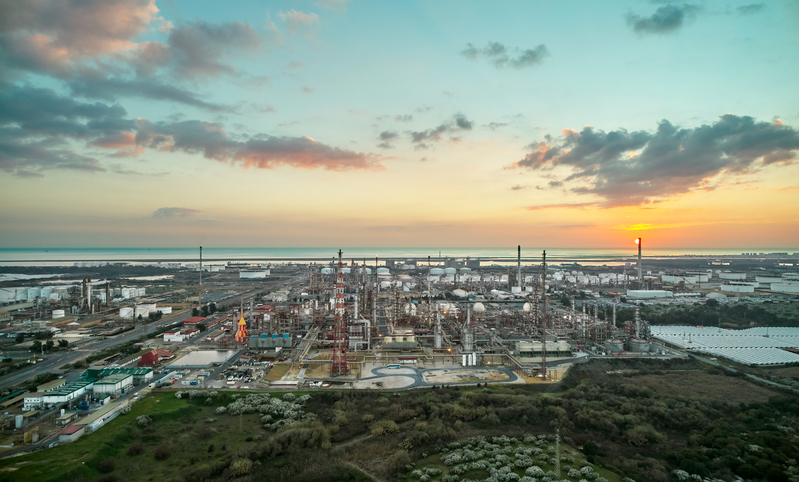 Cepsa invertirá 100 millones en una nueva planta de biocombustibles en Huelva.