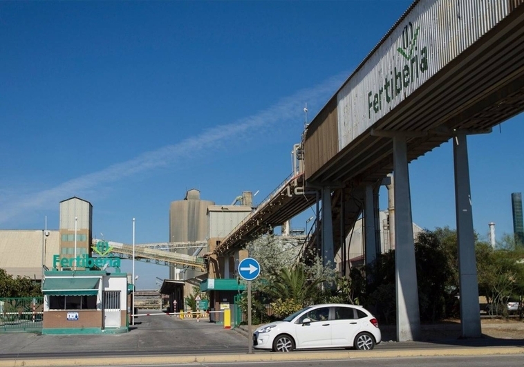 Fertiberia inicia en Huelva el desmantelamiento de sus plantas sulfúrico y fosfórico