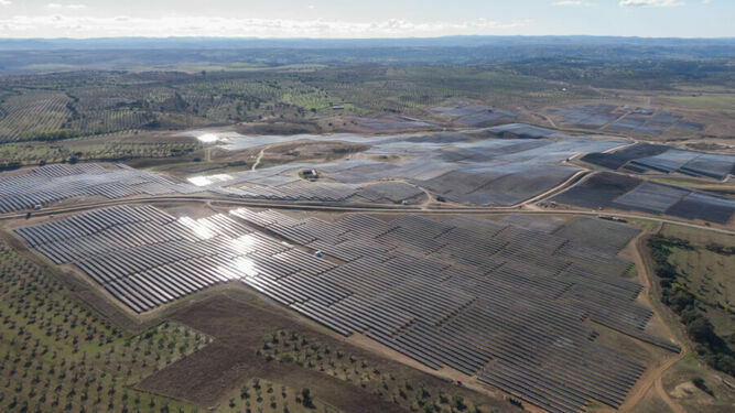 OHLA se adjudica la construcción de dos plantas fotovoltaicas en Sevilla capital por 60 millones