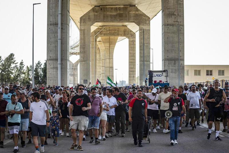 Miles de trabajadores del metal continúan la huelga en Cádiz contra el acuerdo firmado por UGT y la patronal