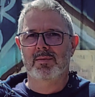 Entrevista: Reinventarse con alma de oficio. El nuevo camino de un soldador veterano