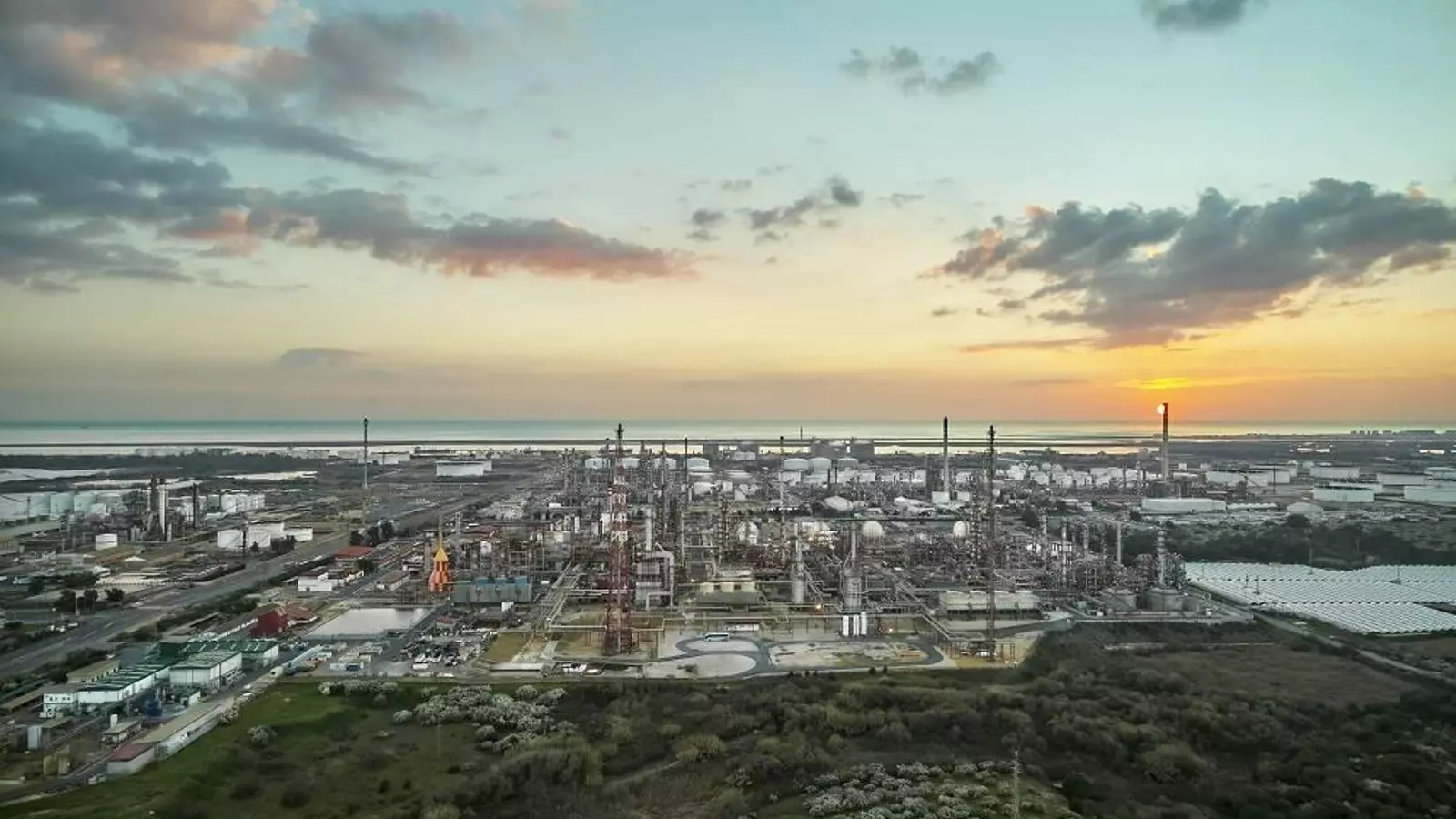 Moeve fecha el inicio de las obras del Valle Andaluz del Hidrógeno en Huelva en el primer trimestre de 2026