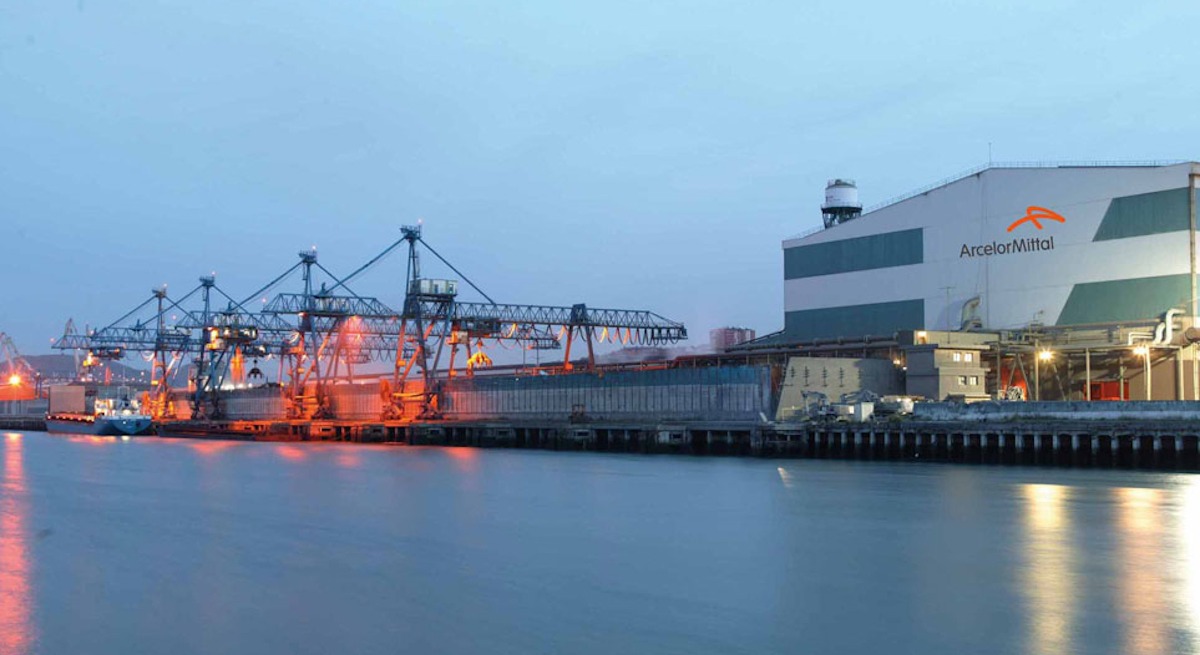 ArcelorMittal materializa 150 millones de inversión en su planta en Sestao en cuatro años, pero condiciona 50 millones más a la demanda de acero verde