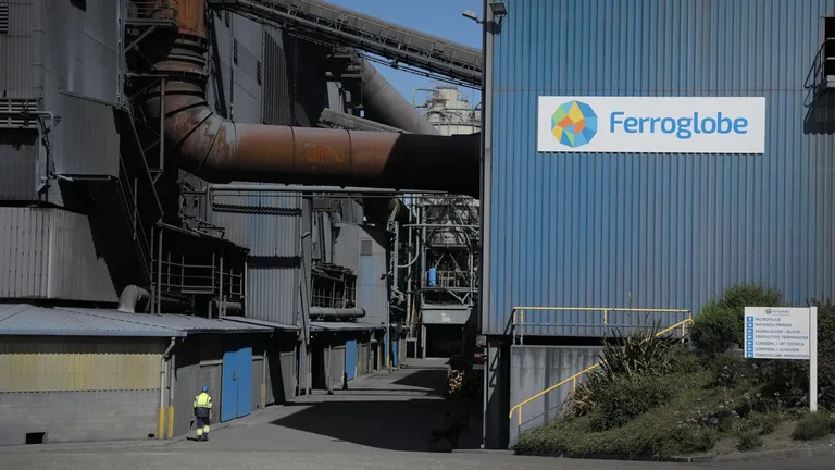 Ferroglobe presenta un ERTE para su plantilla de 113 empleados en A Coruña hasta final del 2027