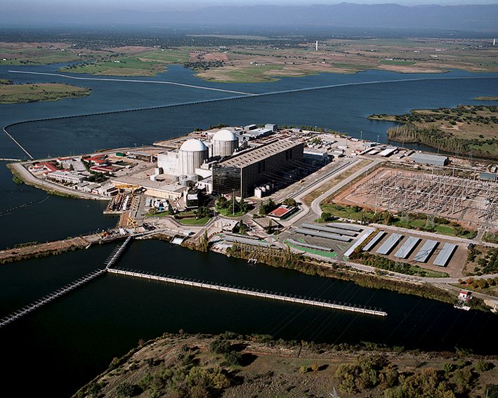 El Gobierno autoriza la prórroga de la central nuclear de Almaraz hasta junio de 2030